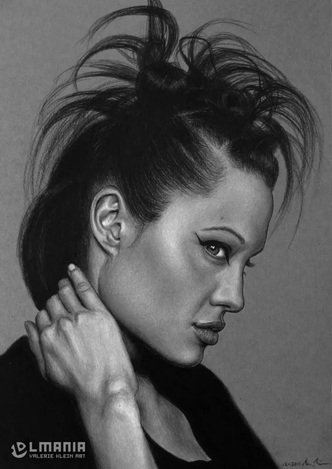 Angelina Jolie