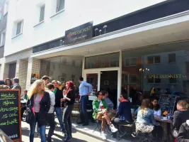 Crowd gathering outside

(Photo by A. Paschopoulos)